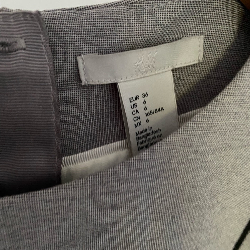 H&M Elegant Gray Sleeveless Dress - Picture 2 of 3